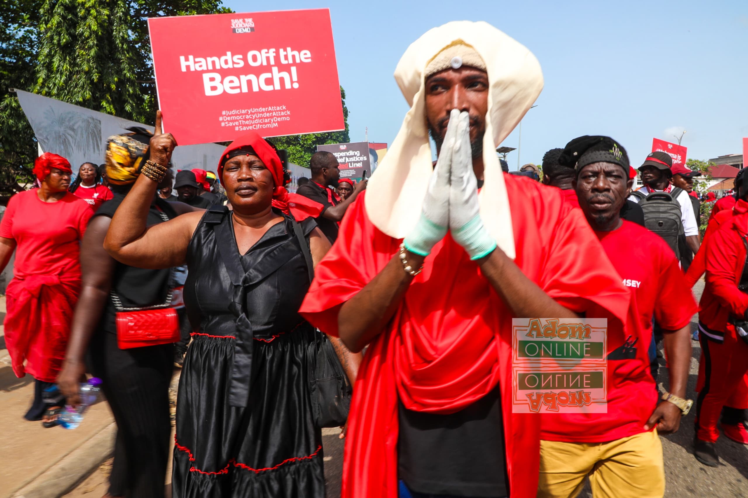 Demo against suspension of Chief Justice #SaveTheJudiciaryDemo