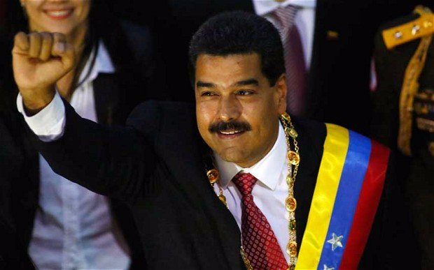 How Venezuela turns its useless bank notes into gold