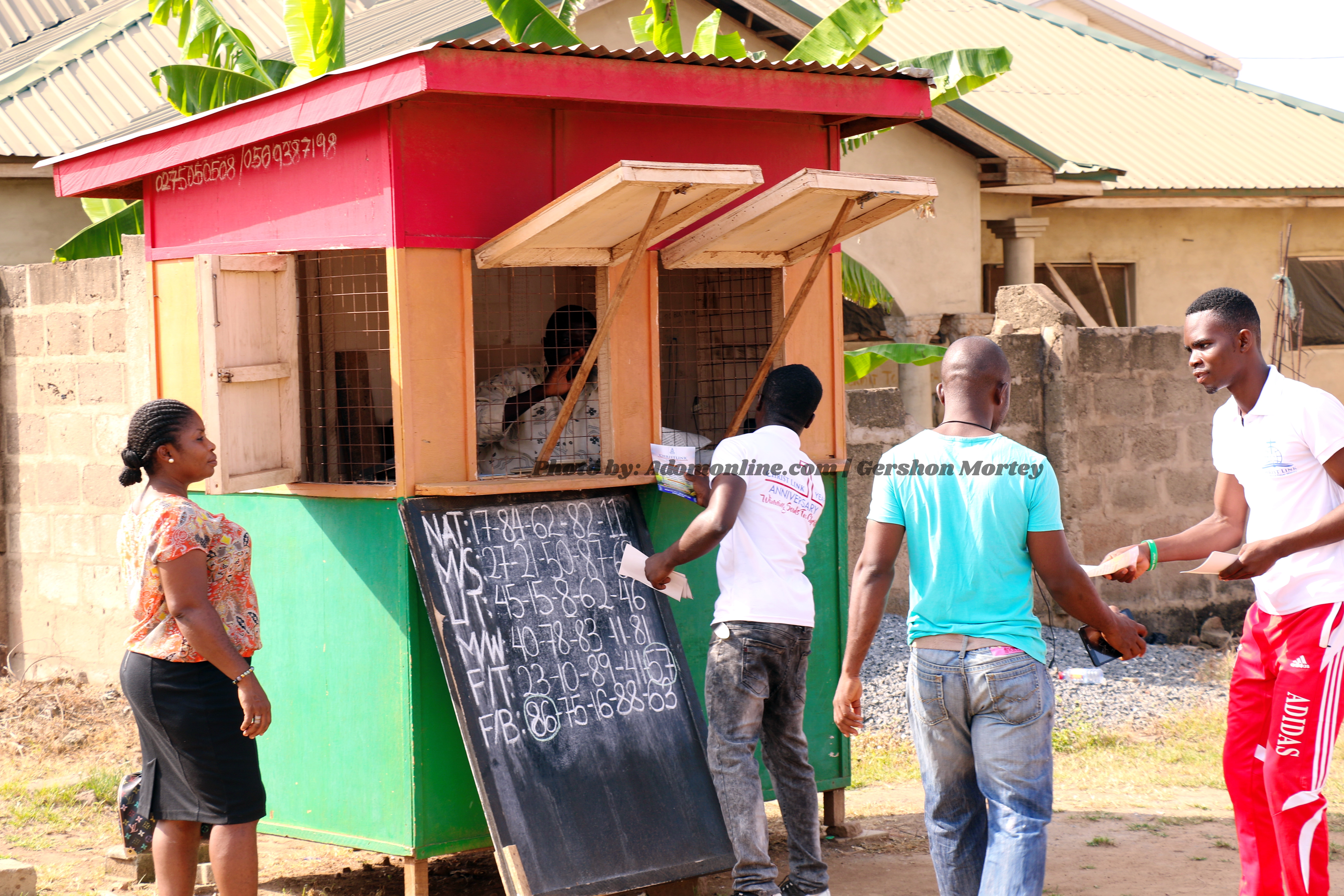 Photo of the Week: Lotto man rejects gospel flier
