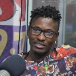 Tinny jabs Stonebwoy on live radio over alleged GHS 2,000 debt
