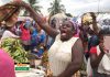 Market women cheer gospel singer on at Tema Community 1 market | Photo by Dennis K. Adu/Adomonline.com/Ghana