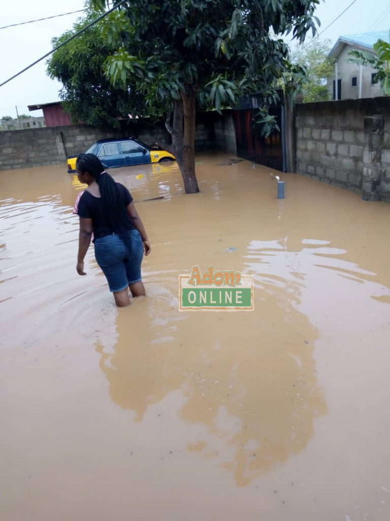 residents angry in flood areas