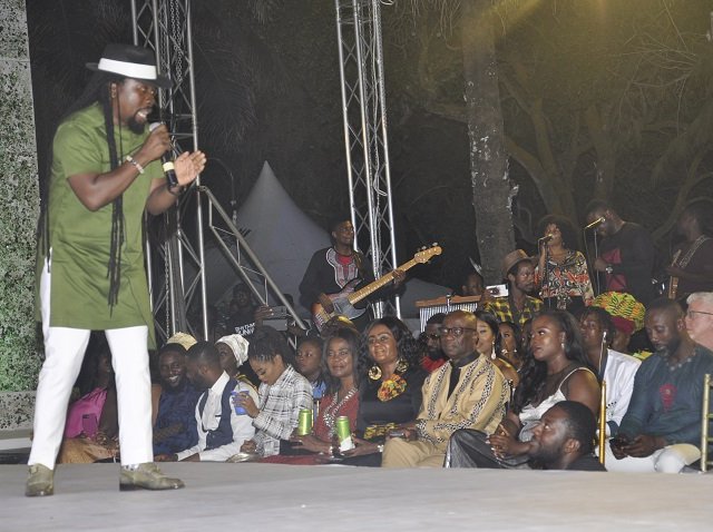 Obrafour performing on Rhythms On Da Runway show