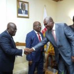 Akufo Addo and Mahama in a handshake