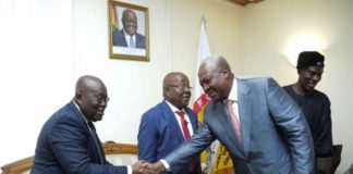 Akufo Addo and Mahama in a handshake