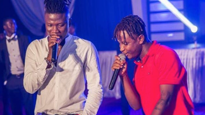 Stonebwoy (L) and KelvynBoy