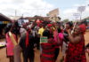 Demo on roads minister