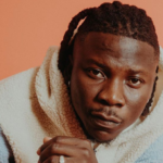 Check out Stonebwoy’s reply to man who criticised his fashion choice