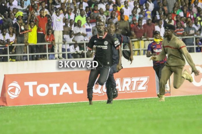 Giving his name as Awal, he told Joy News’ Richard Kwadwo Nyarko that he was harmless and only wanted to take a picture with Thomas Partey. AWAL SULEMANA pitch invader
