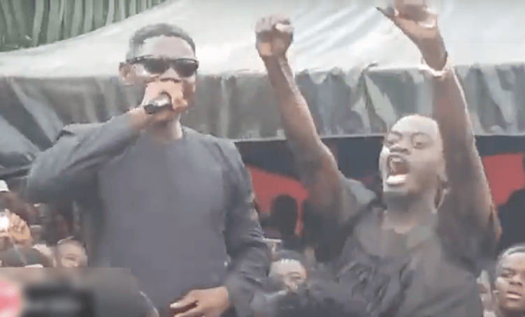 Watch: Agya Koo and Lil Win perform together to end beef?