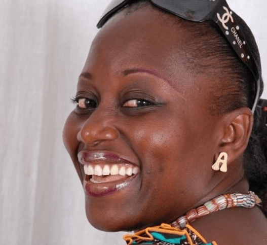 Photo of Akumaa Mama Zimbi without unique headgear