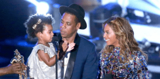 Blue Ivy Carter, Jay Z and Beyonce onstage during the 2014 MTV Video Music Awards at The Forum on August 24, 2014 in Inglewood, California. (Photo by Mark Davis/Getty Images)