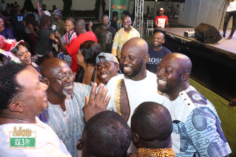 His performance went late into the night but that didn’t mar the desire of anticipated fans who wanted to groove till their shoes fall off