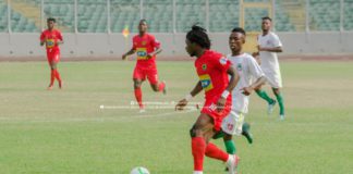 The second half started like the first with Kotoko making forays into the half of Wonders
