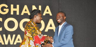 Yara Ghana MD, Danquah Addo-Yobo receiving the award at the Ghana Cocoa Awards