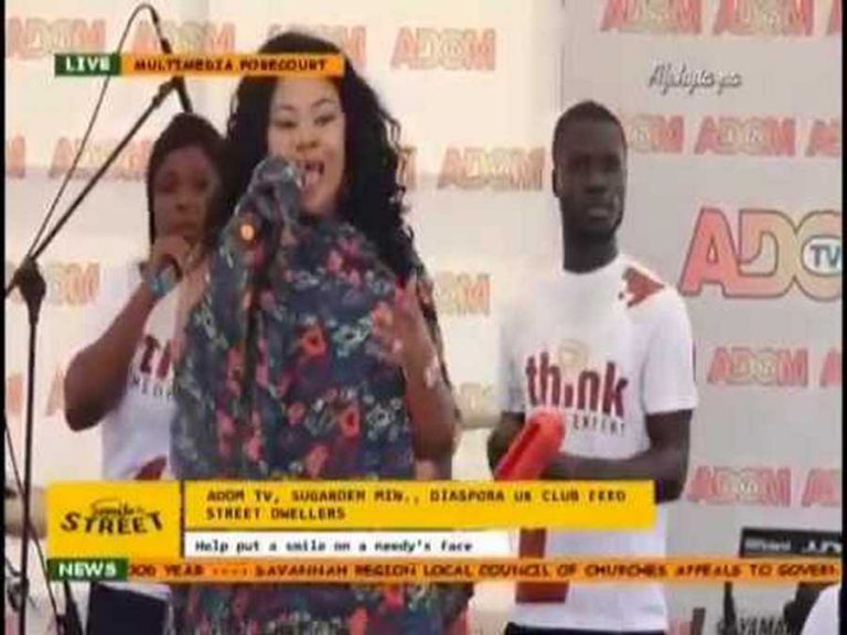 Gifty Adorye, Patience Nyarko, Ras Kuuku et al thrill patrons at Adom TV’s ‘Smiles on the Street’ event