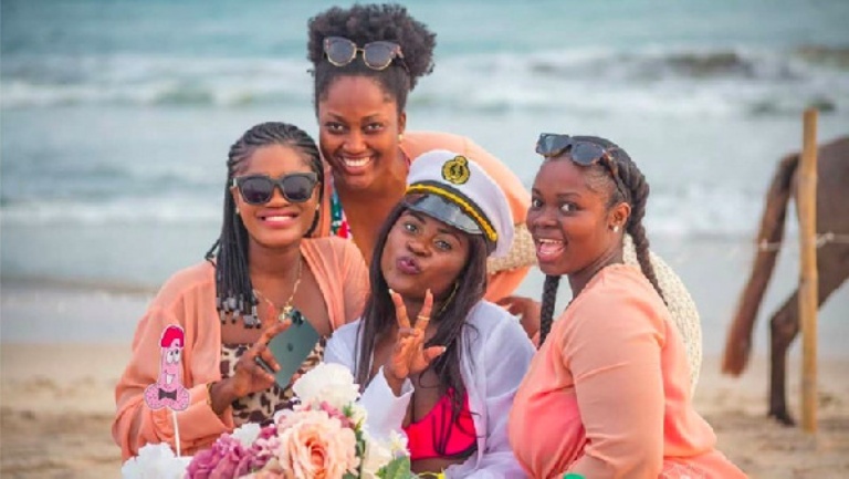 Pictures of Kaakie’s bridal shower