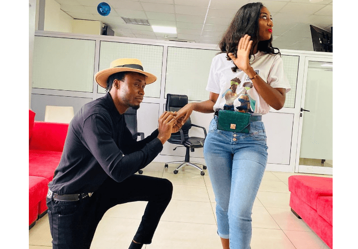 Rapper E.L proposes to Regina Van-Helvert? [Photo]