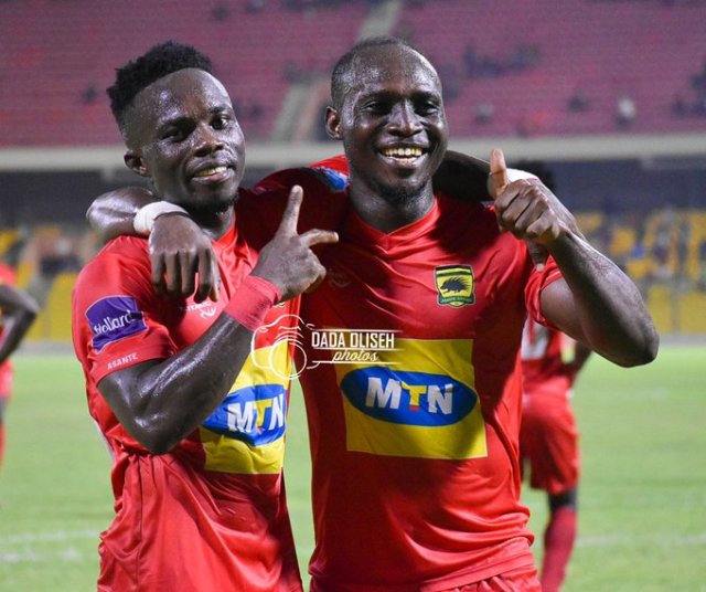 Asante Kotoko players celebrate