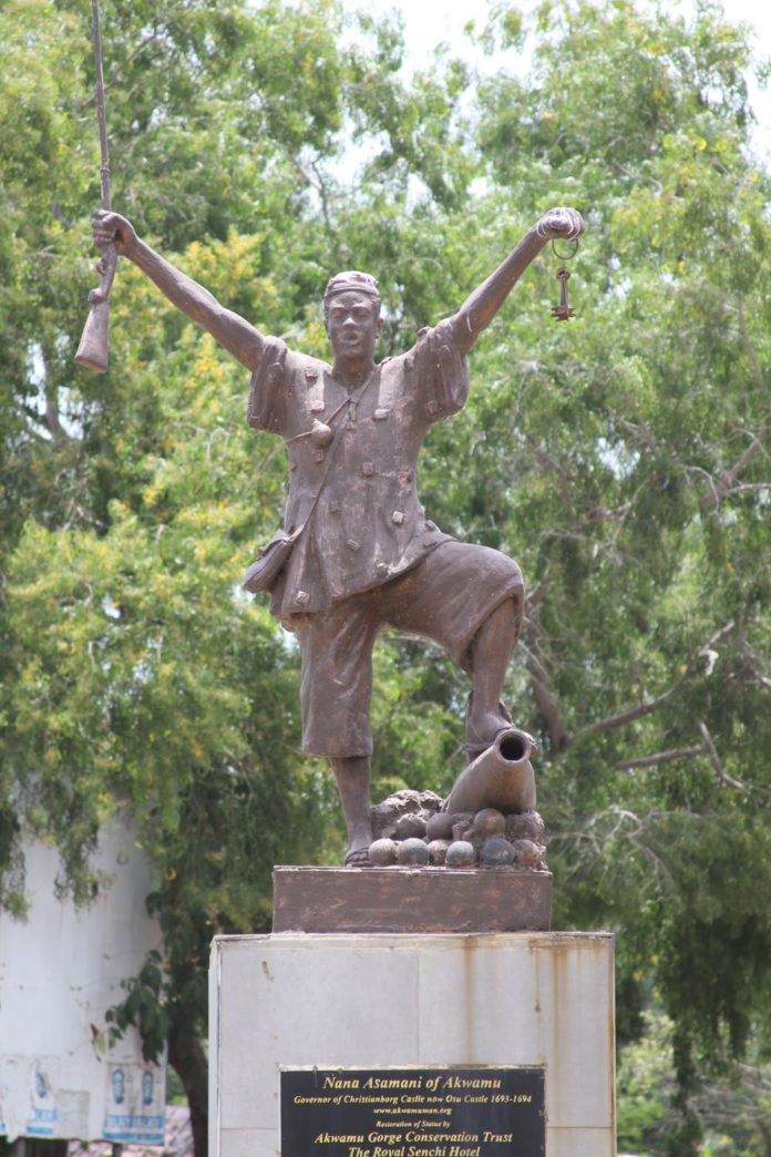 A bronze statue is dedicated to Asameni, the brilliant strategist, and his capture of the castle.
