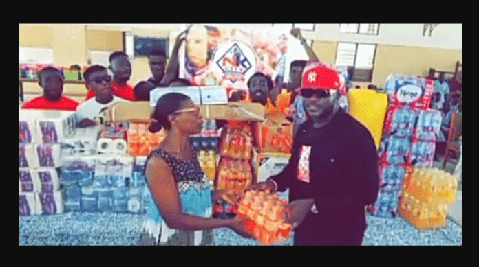 Nhyiraba Kojo donate items to Twin City Special School