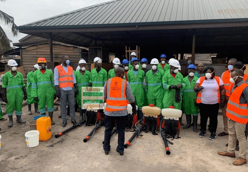  Municipal Chief Executive (MCE) for Ayawaso West, Hon. Sandra Owusu-Ahinkorah leads team to fumigate markets 