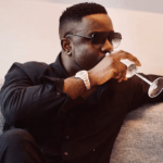 I’m not stingy; I just don’t like giving money on camera – Sarkodie defends Sarkodie