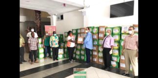 Ghana Islamic Society for Education, Reformation NGO and Al-Rayan International School have jointly donated 175 boxes of relief items to the Ayawaso West