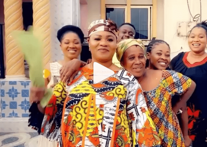 Obaapa Christy shows off family