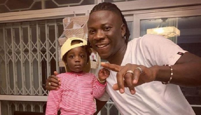 Stonebwoy and his daughter, C.J