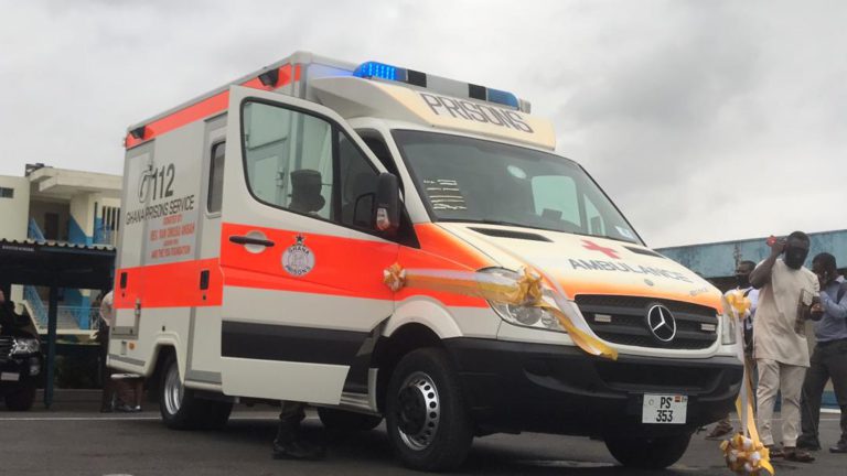 Driver shot in the head as robbers attack ambulance transporting pregnant woman