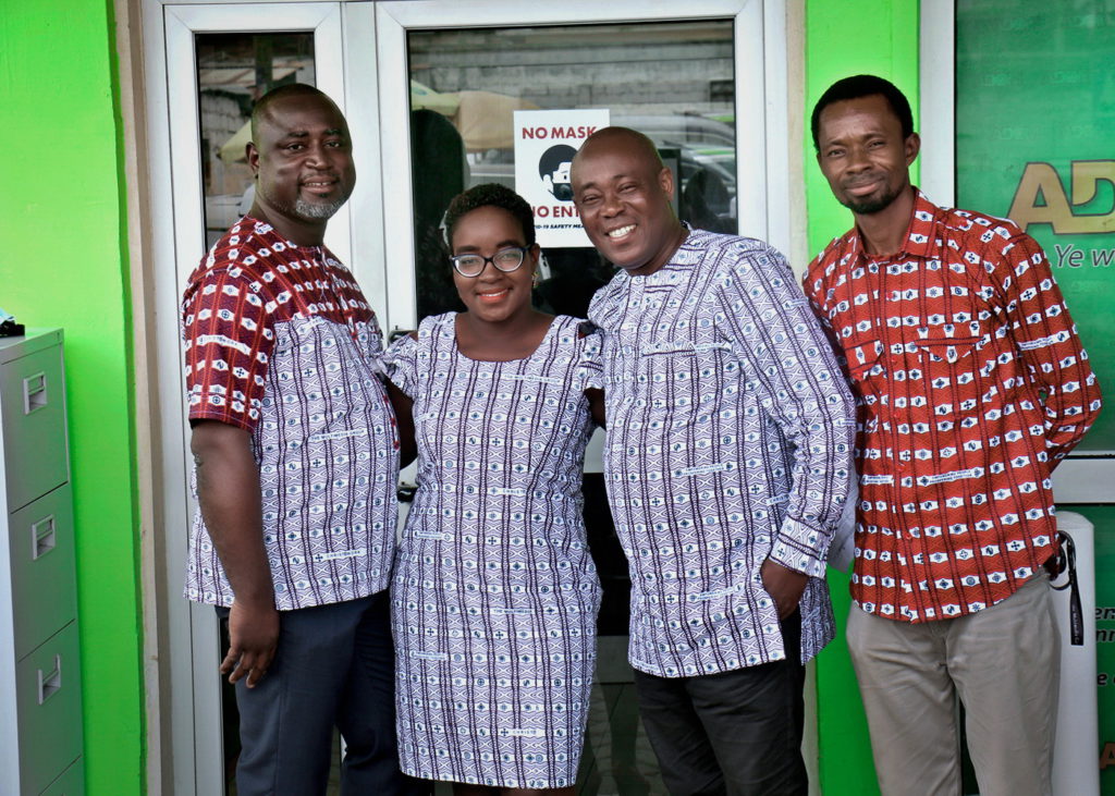 100 photos from the unveiling of Multimedia's 25th anniversary cloth