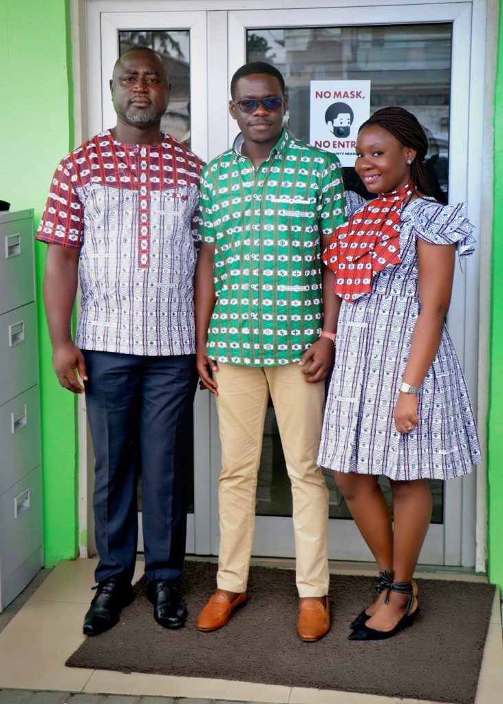 100 photos from the unveiling of Multimedia's 25th anniversary cloth