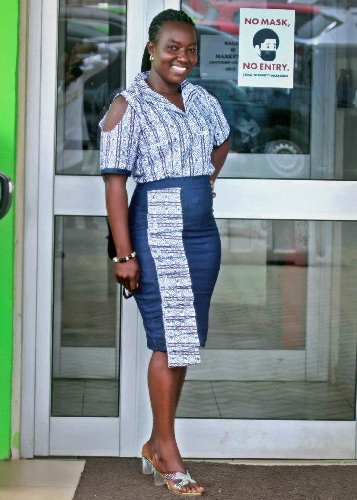 100 photos from the unveiling of Multimedia's 25th anniversary cloth