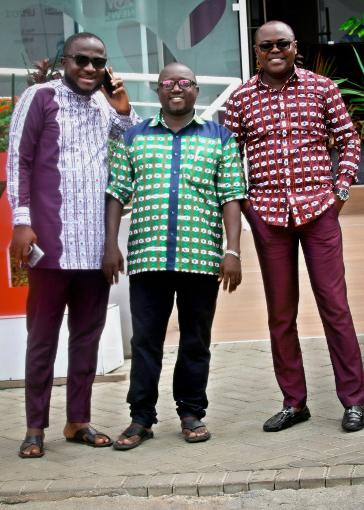 100 photos from the unveiling of Multimedia's 25th anniversary cloth