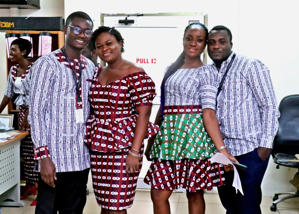 100 photos from the unveiling of Multimedia's 25th anniversary cloth