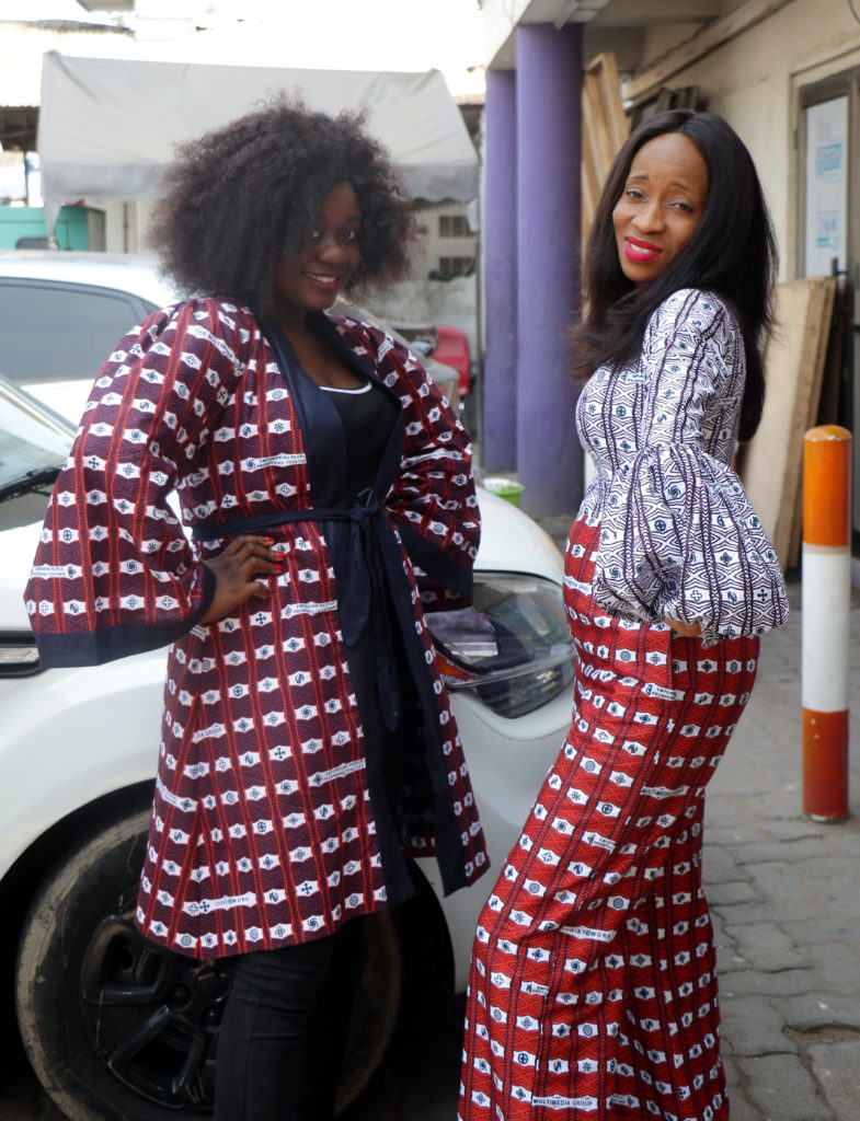 100 photos from the unveiling of Multimedia's 25th anniversary cloth