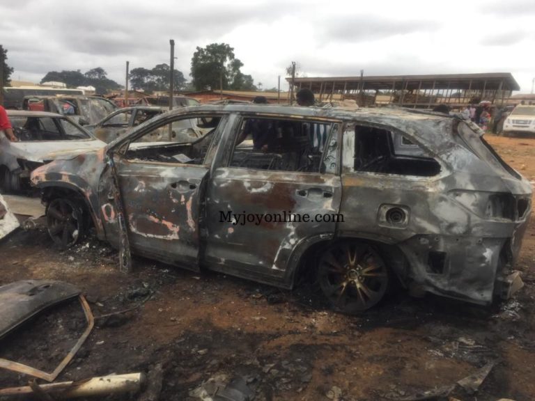 Fire destroys over 12 luxury vehicles at Agric Kokode in Ashanti Region [photos]