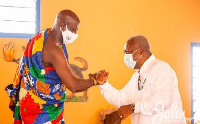 Mahama and President of the Western Regional House of Chiefs, Tetrete Okuamoah