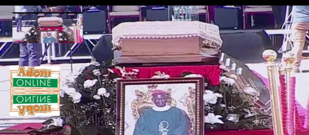 Akufo-Addo, others mourn late Most Rev Dr Asante-Antwi [Photos] 9