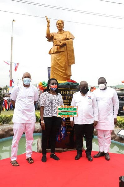 Akufo-Addo unveils statue of first MP for Ablekuma West constituency