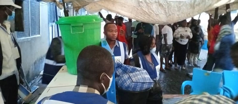 Rains disrupt counting of ballot papers in Tafo