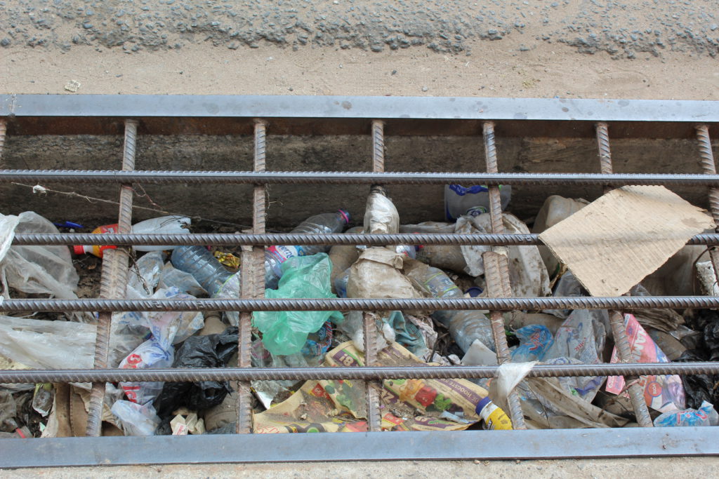 Chocked gutter in Accra / Photo by Angela Elinam Atsu