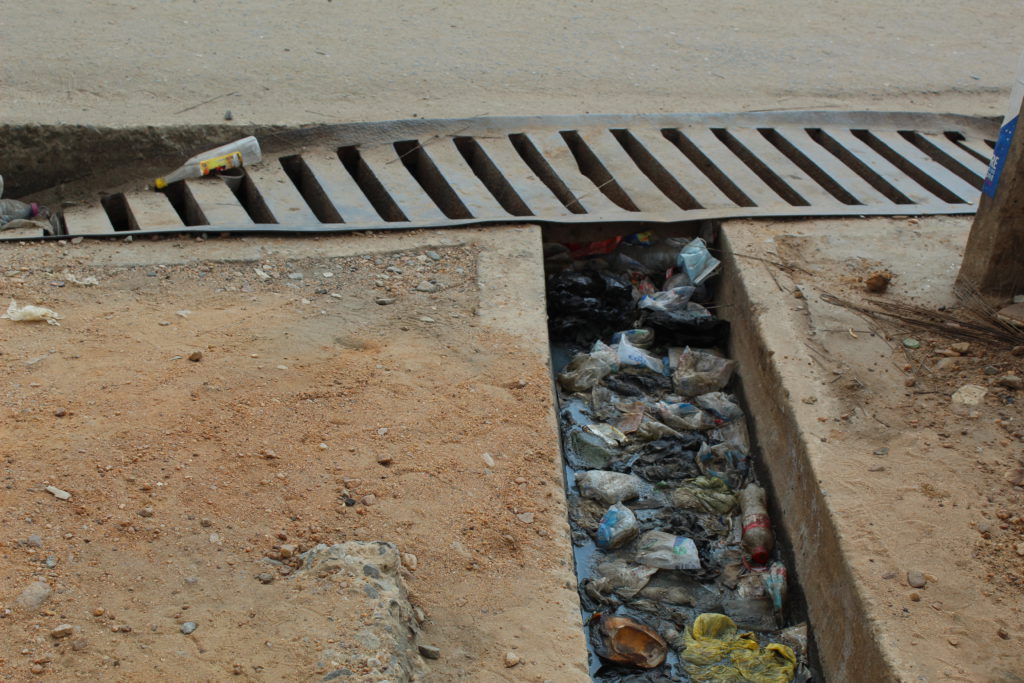 Chocked gutter in Accra / Photo by Angela Elinam Atsu