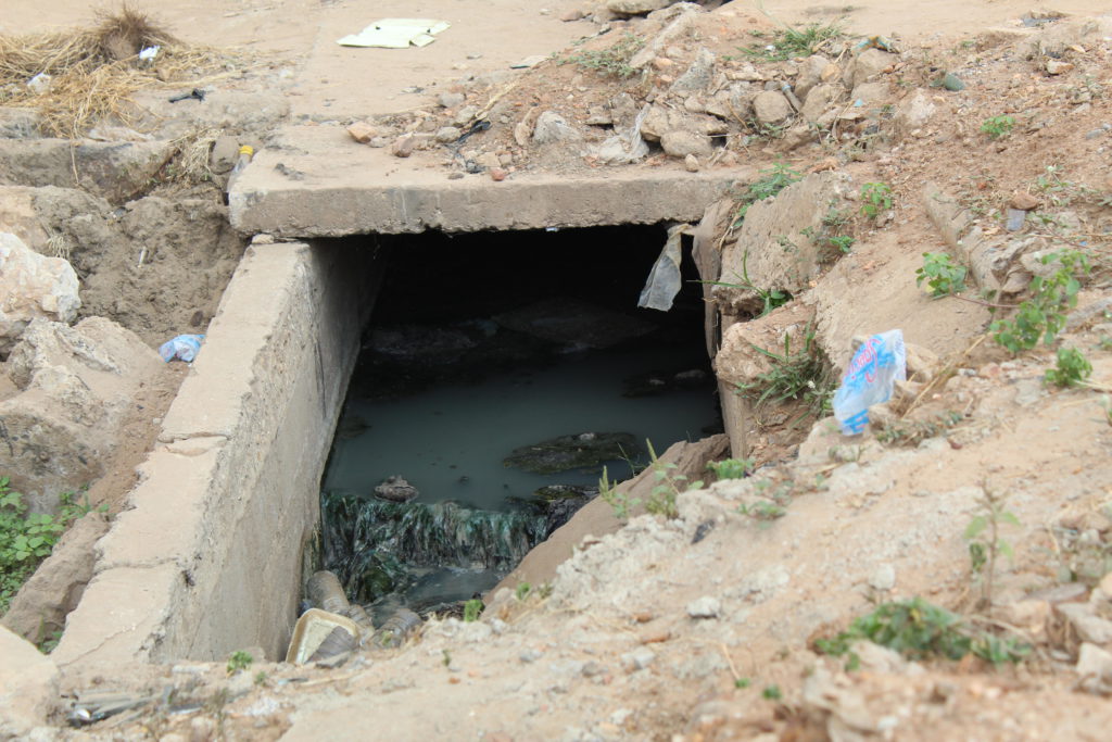 Chocked gutter in Accra / Photo by Angela Elinam Atsu