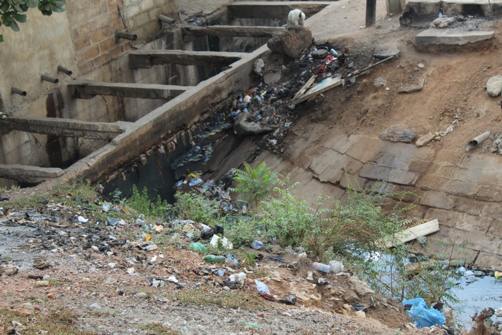 Chocked gutter in Accra / Photo by Angela Elinam Atsu