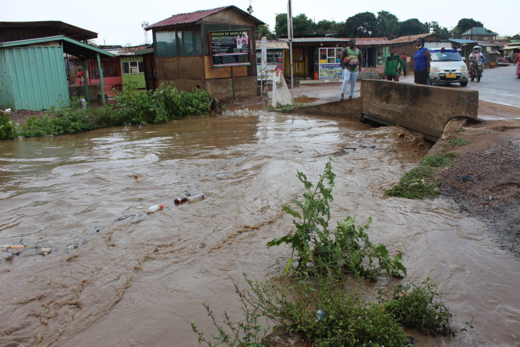 10-minutes downpour almost floods Dome residents - Photo by Patience Korkor Hesse / Adom News