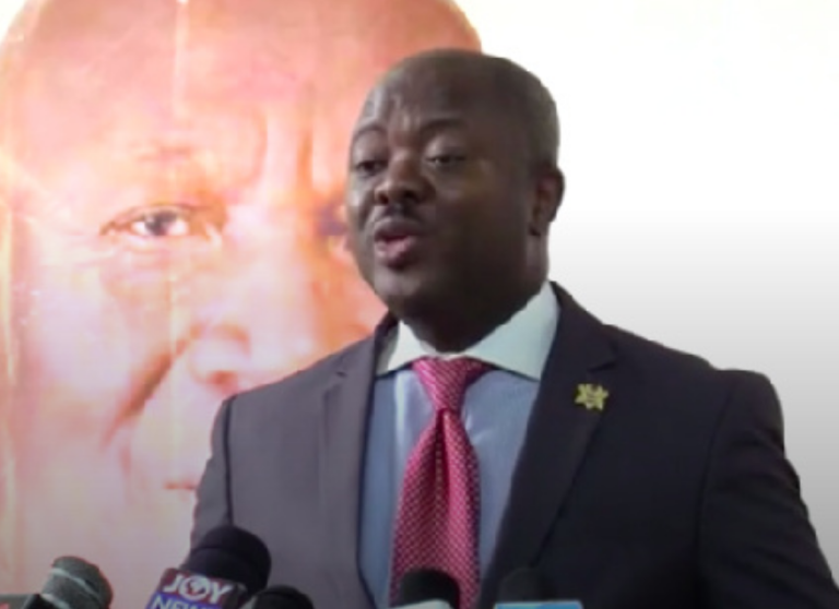 Lawyer ditches alleged coup plotters