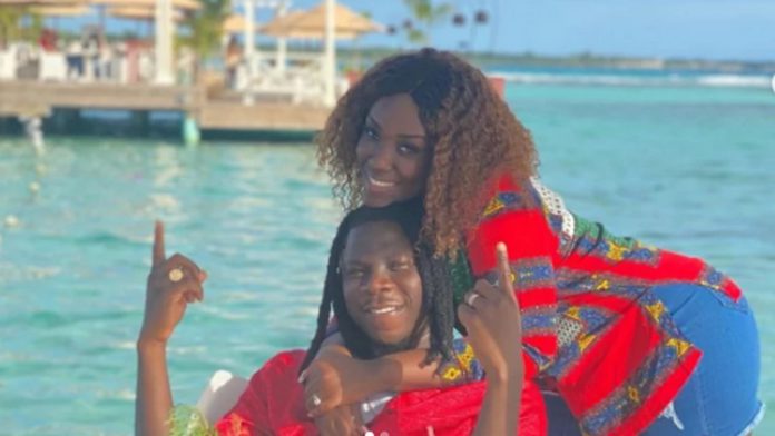 Stonebwoy and his wife, Dr Mrs Louisa Satekla