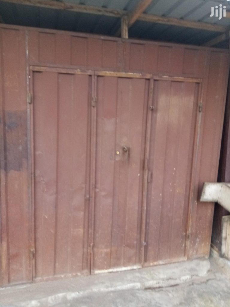 Over 100 shops demolished in Kumasi